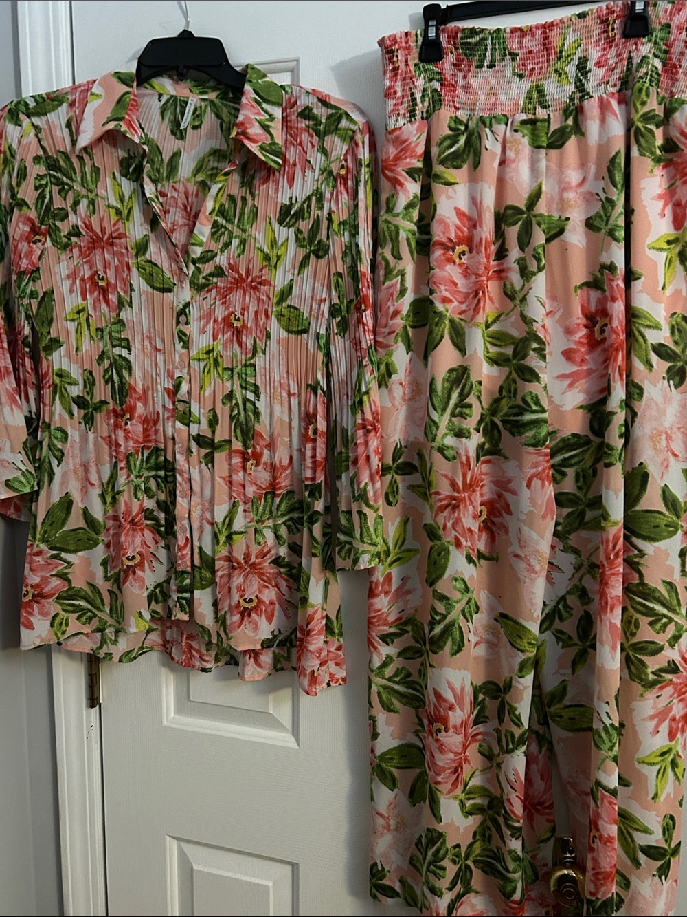 Passport Peach-Pink Floral Button-Front Blouse
